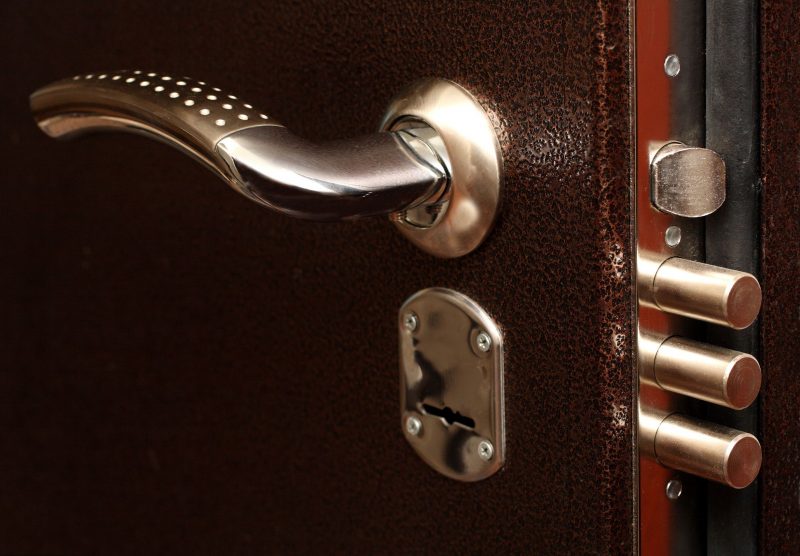 Why You Should Use a Professional Safe Moving Service in Floral Park, NY