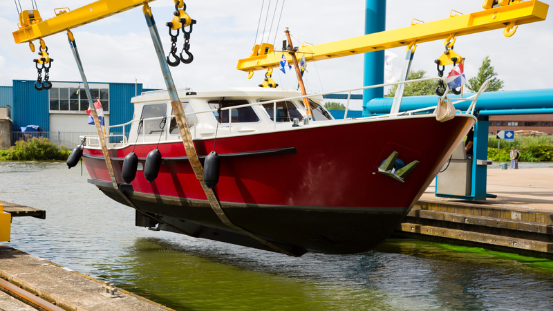 Big Lifts, Small Lifts, And More For All Boaters In Fort Myers Florida