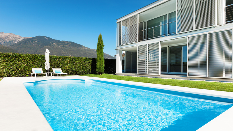 Determining When a Home Pool Needs Resurfacing in Suffolk County, NY