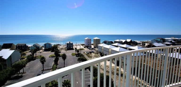 Beach House Rentals in Gulf Shores: The Ultimate Getaway