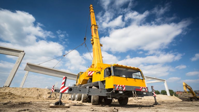If your Construction Business is in Goodyear City and you Need to Rent Cranes
