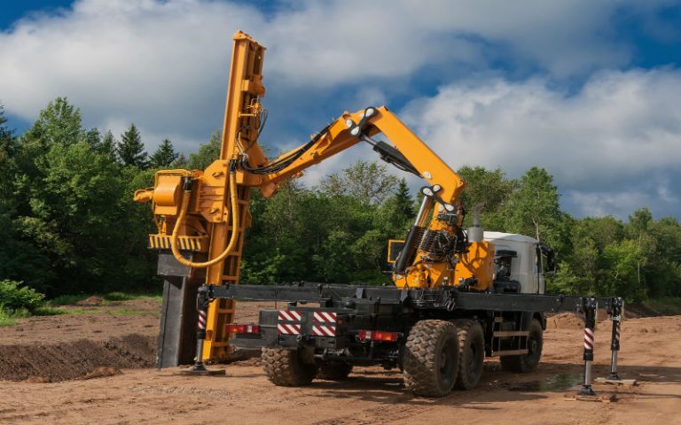 Factors to Consider When Determining Whether to Rent a Crane in Fort Myers