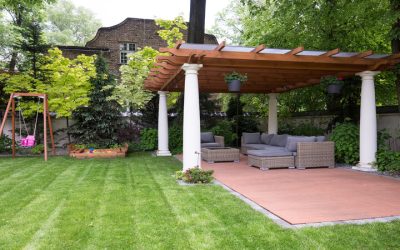 Enhance family gatherings with custom luxury outdoor living solutions in San Diego, CA.
